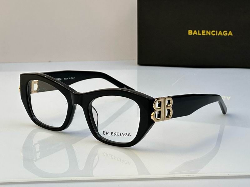 Balenciaga-046