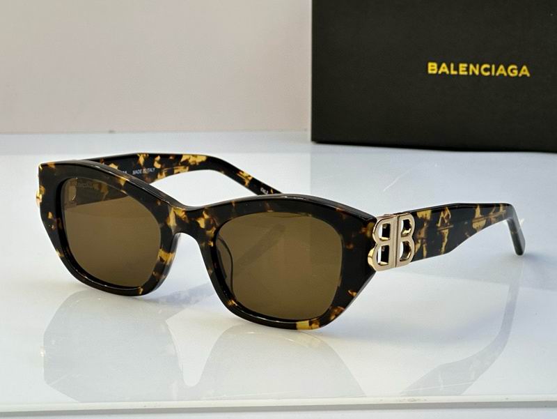 Balenciaga-048