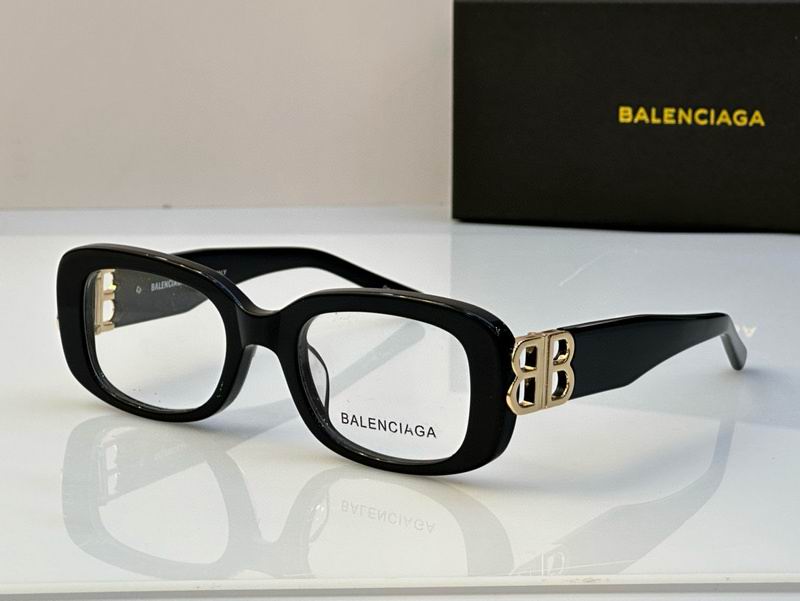Balenciaga-049