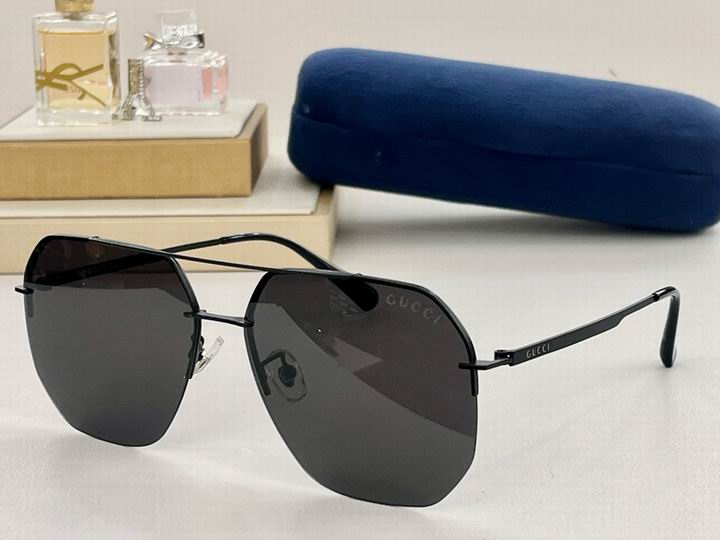 Gucci-048