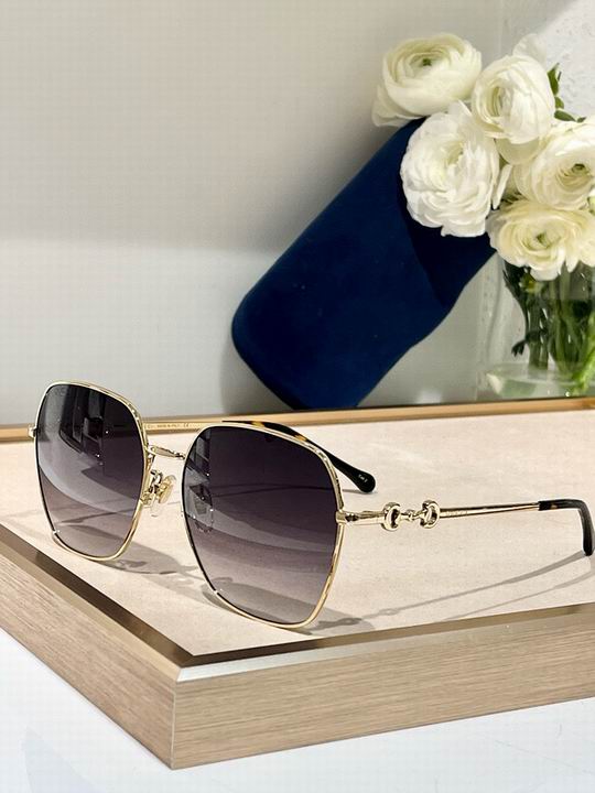 Gucci-053
