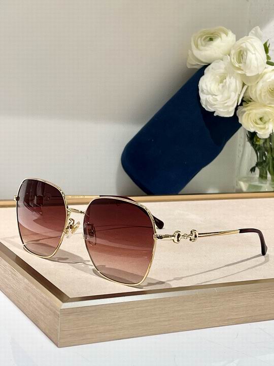 Gucci-055