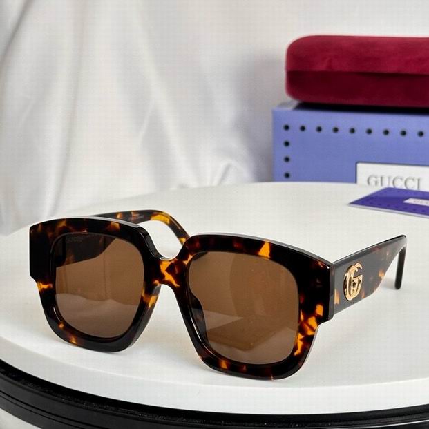 Gucci-093
