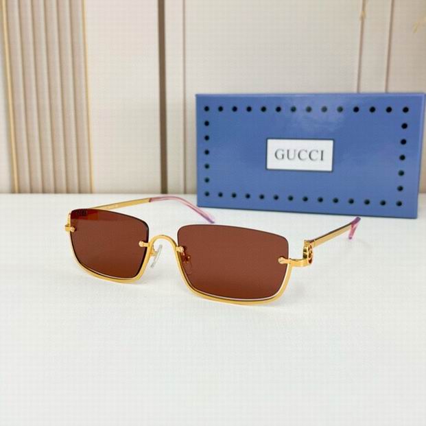 Gucci-115