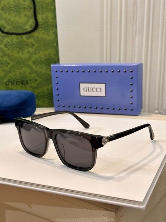 Gucci-035