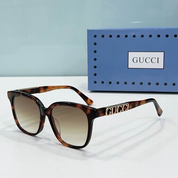 Gucci-037