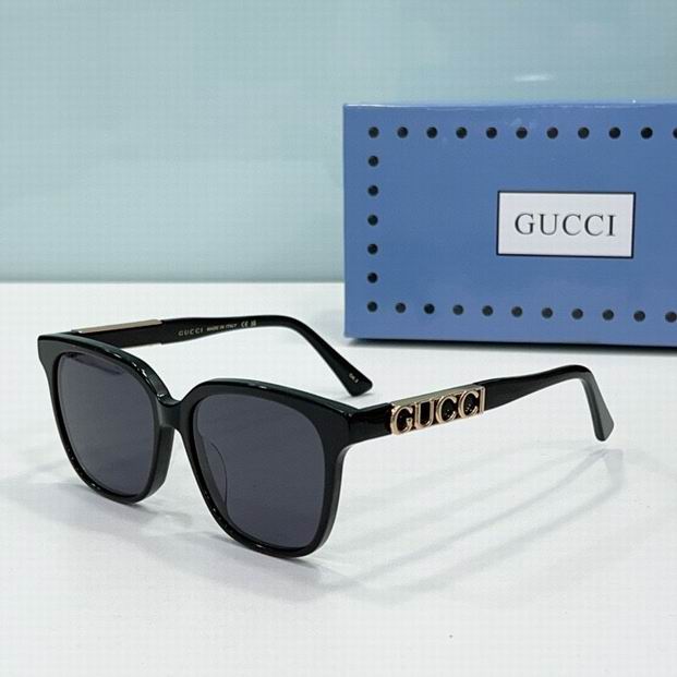 Gucci-042