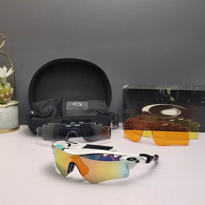 Oakley-035