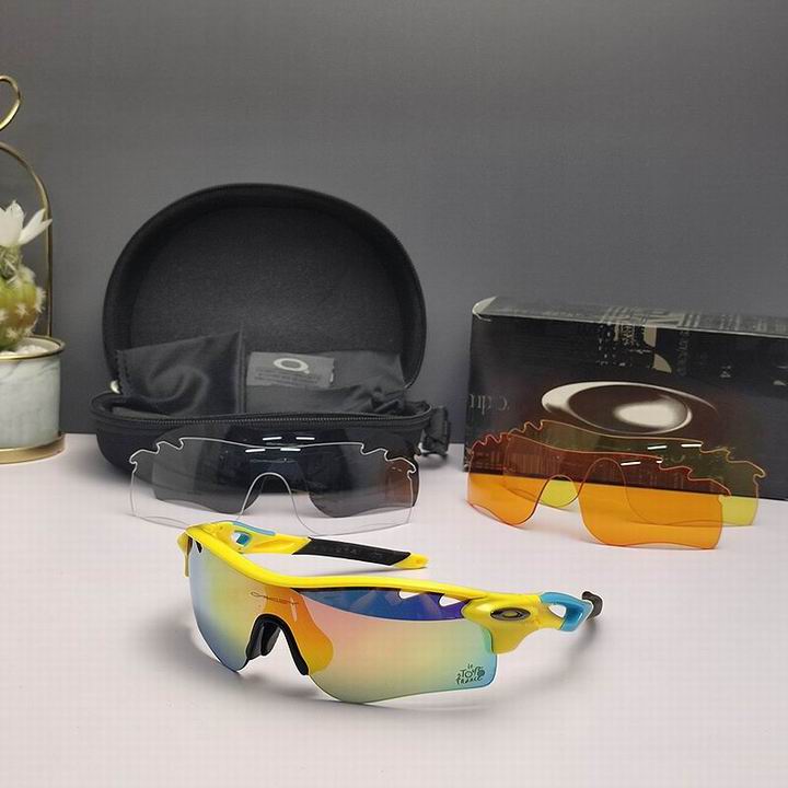 Oakley-036
