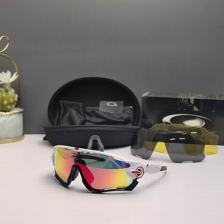 Oakley-046