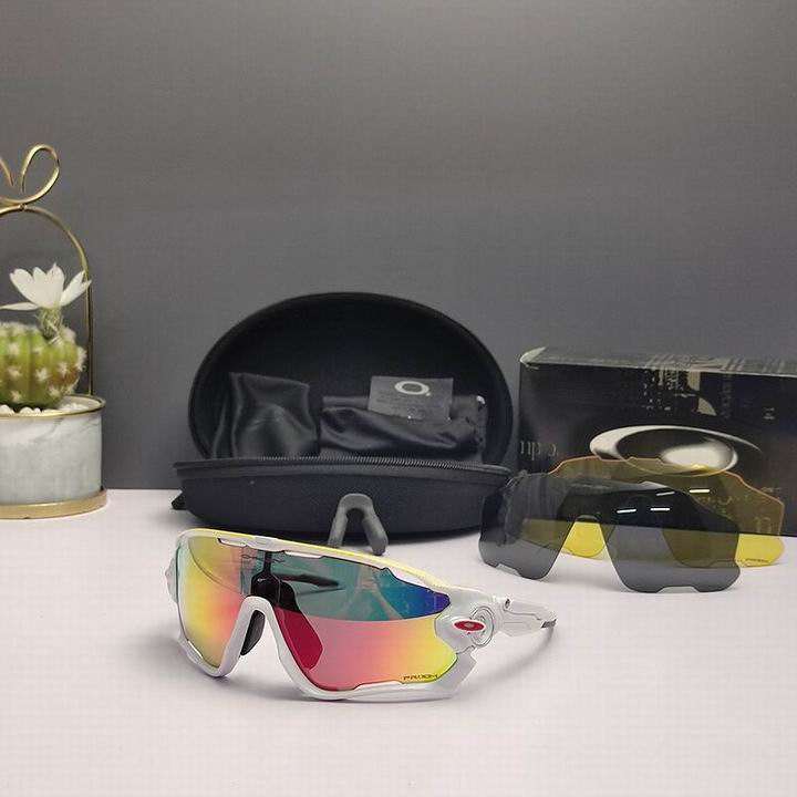 Oakley-053