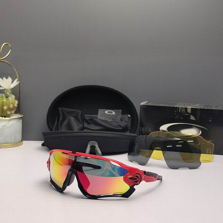 Oakley-058