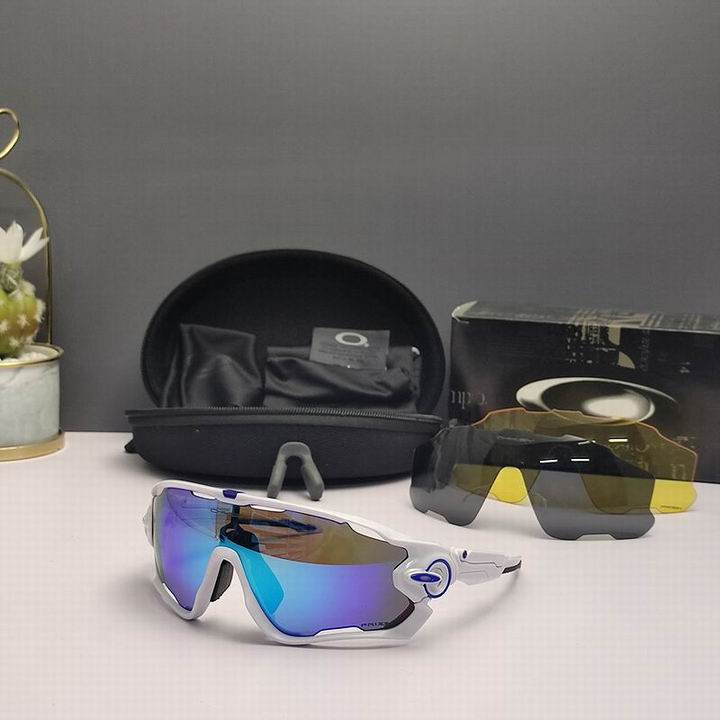 Oakley-062