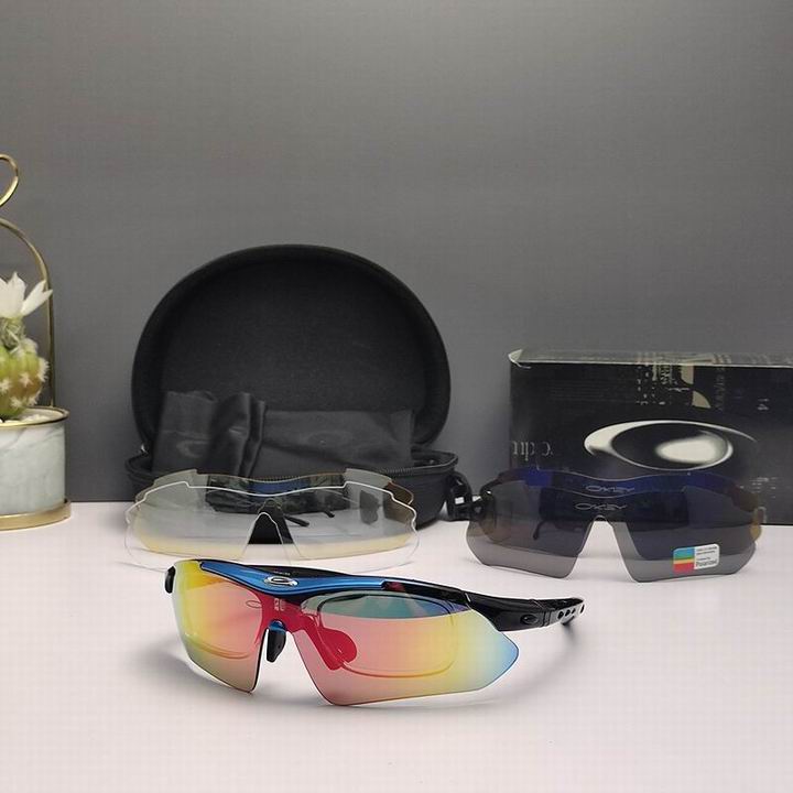 Oakley-073