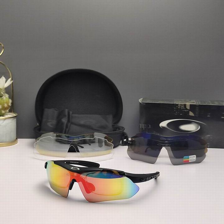 Oakley-078