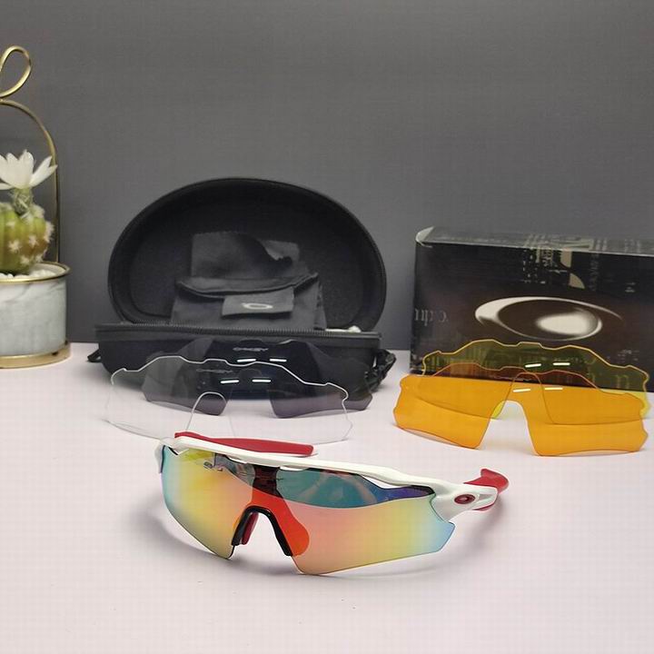 Oakley-086