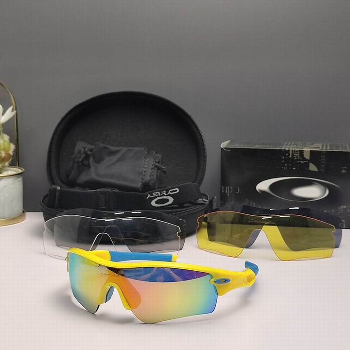 Oakley-094