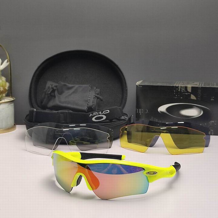 Oakley-095