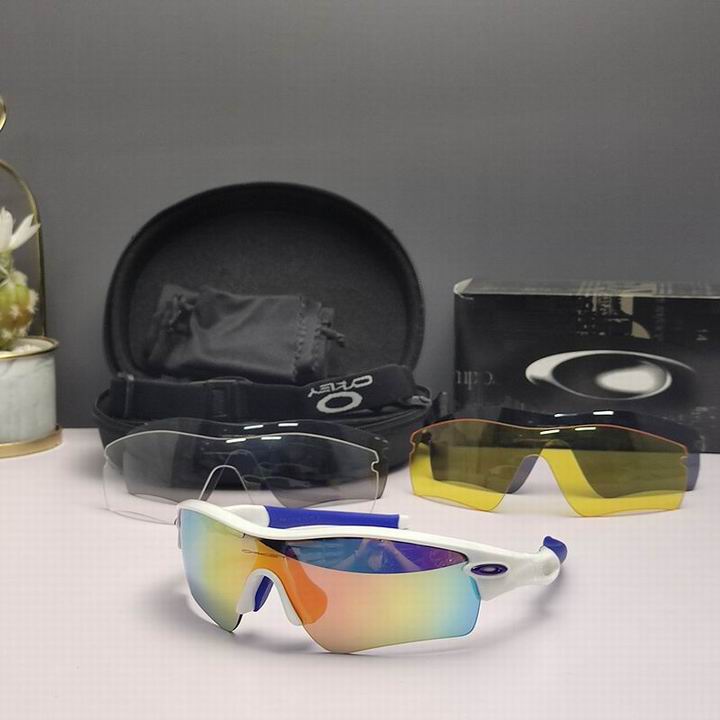 Oakley-097