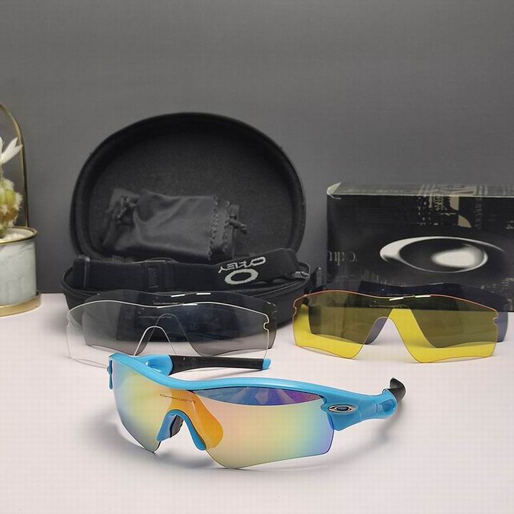 Oakley-106