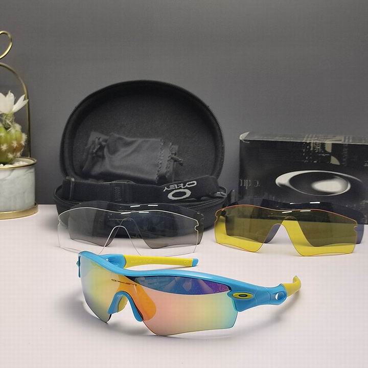 Oakley-110
