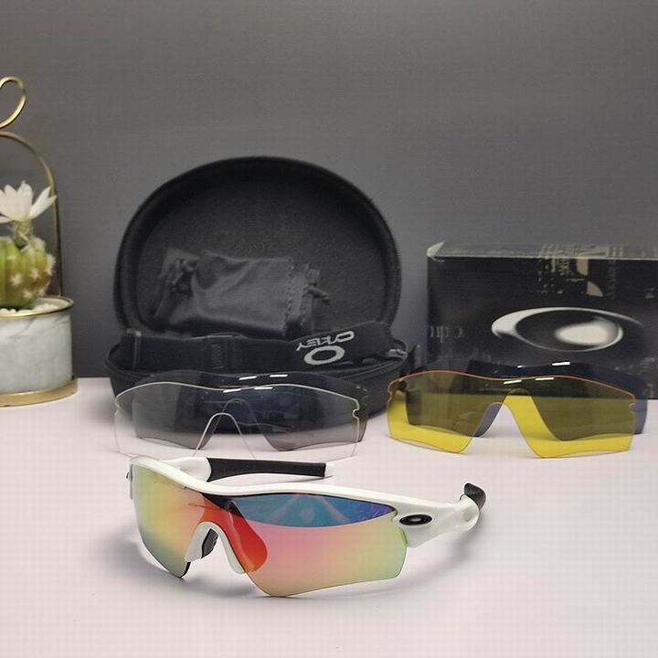 Oakley-112