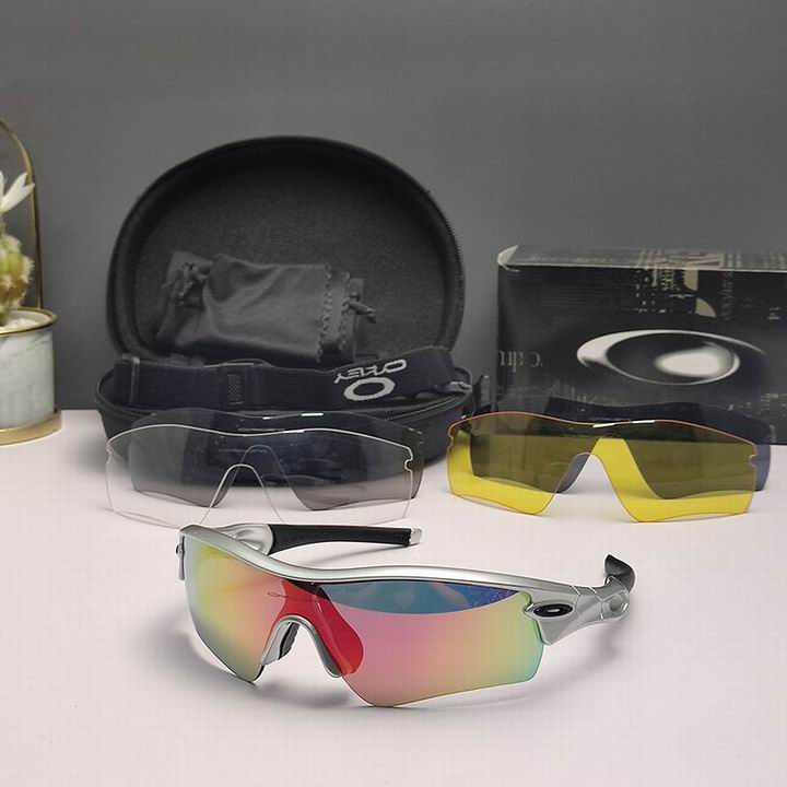 Oakley-120