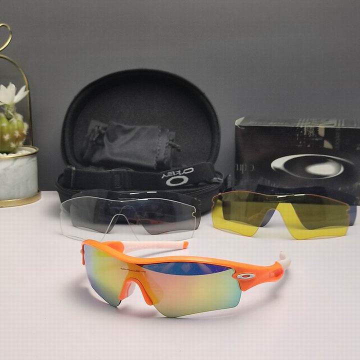 Oakley-121