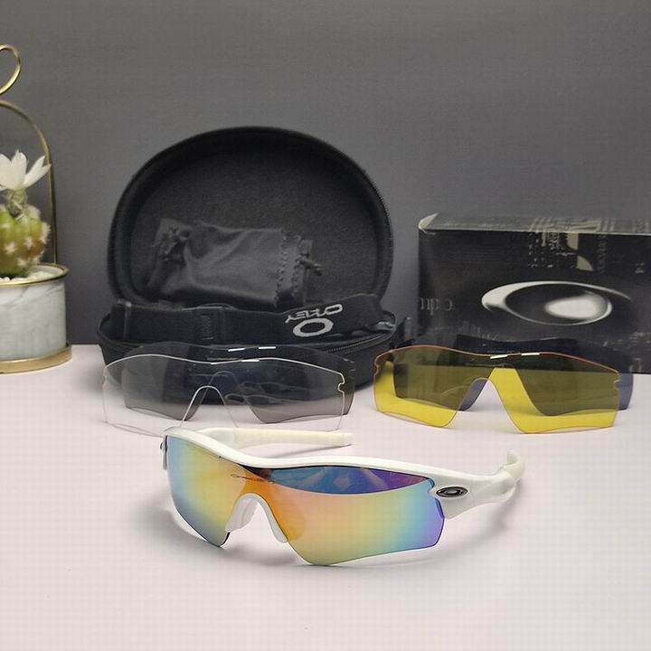 Oakley-122
