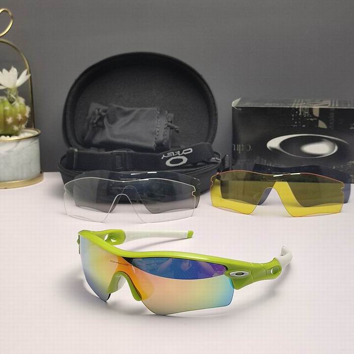 Oakley-131