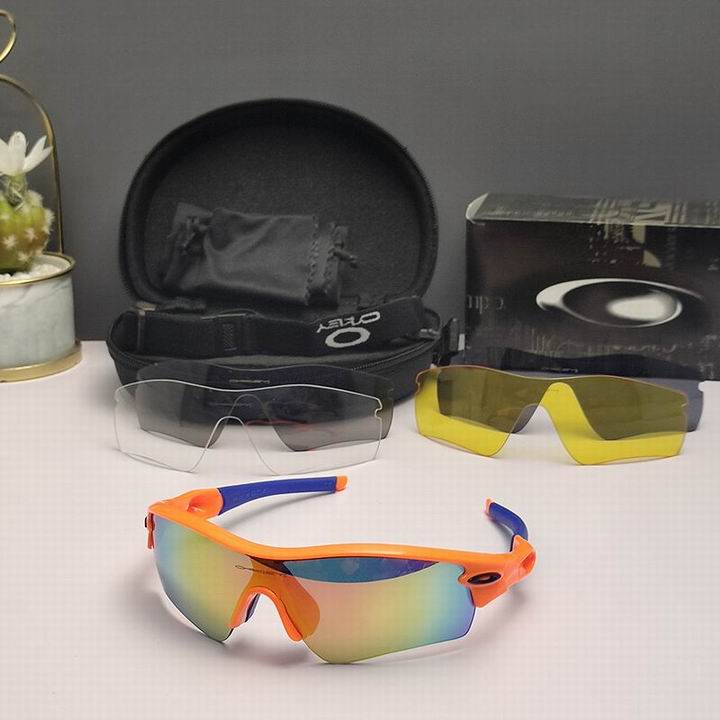 Oakley-132