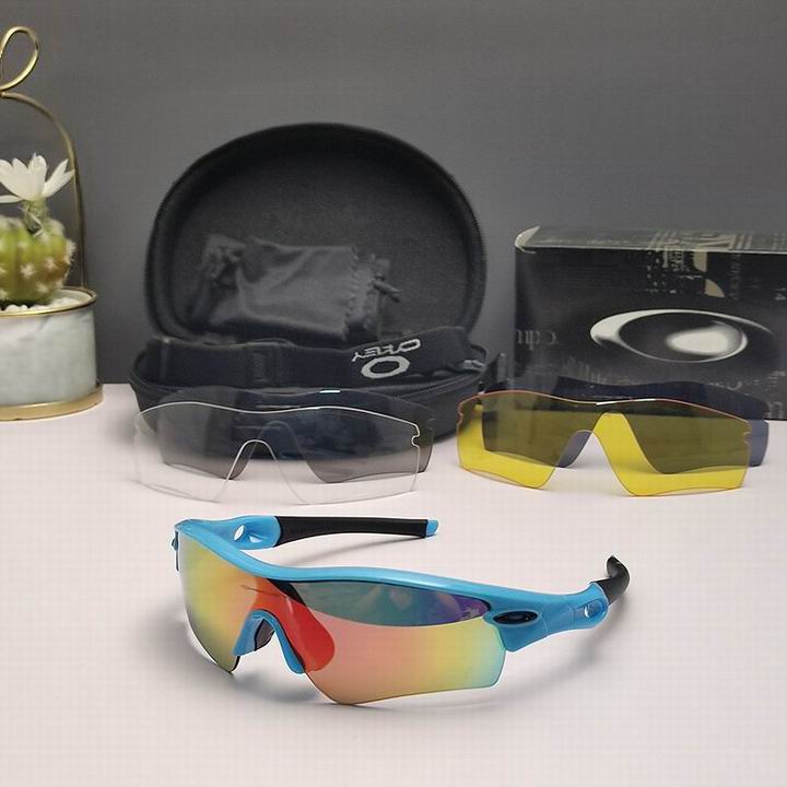Oakley-135