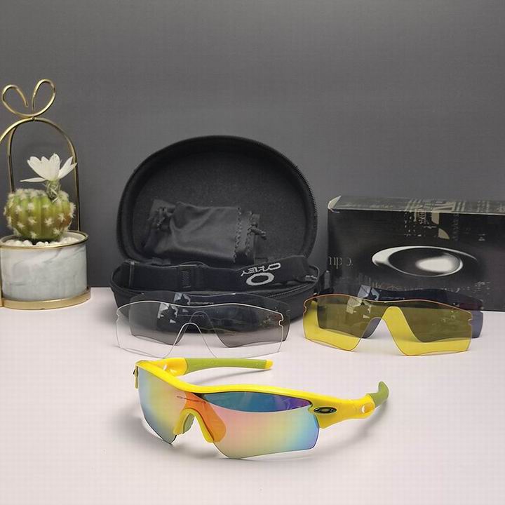 Oakley-138