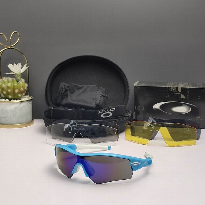 Oakley-139