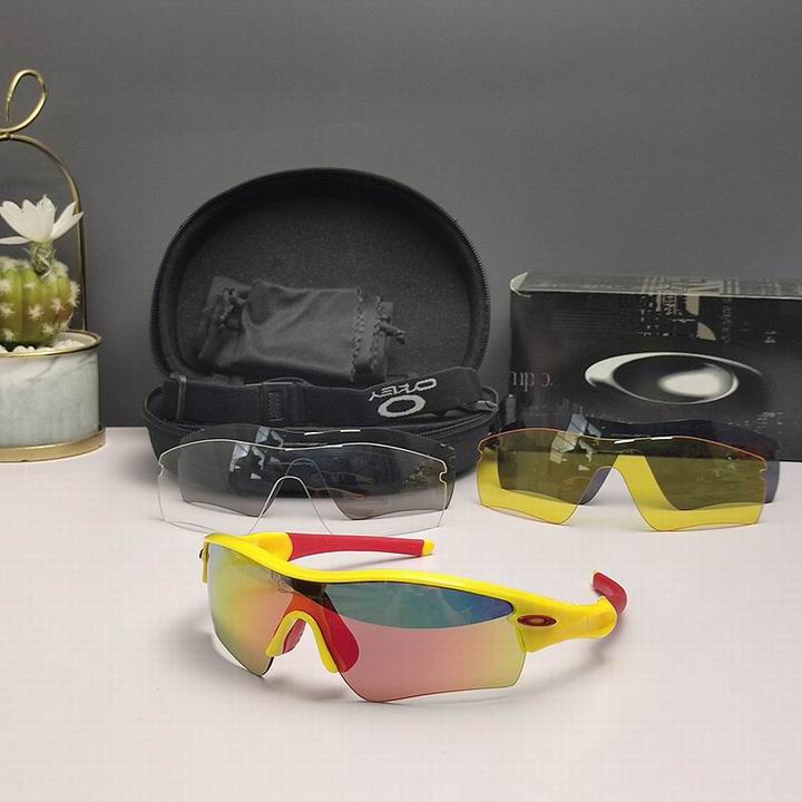 Oakley-142