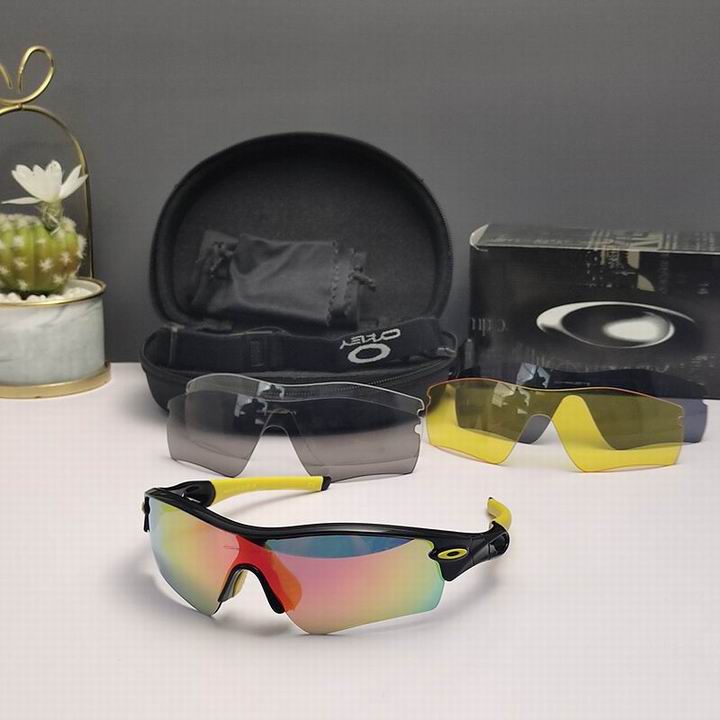 Oakley-150