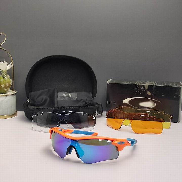 Oakley-006