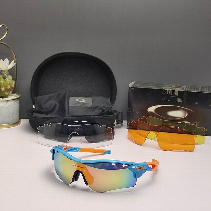 Oakley-020