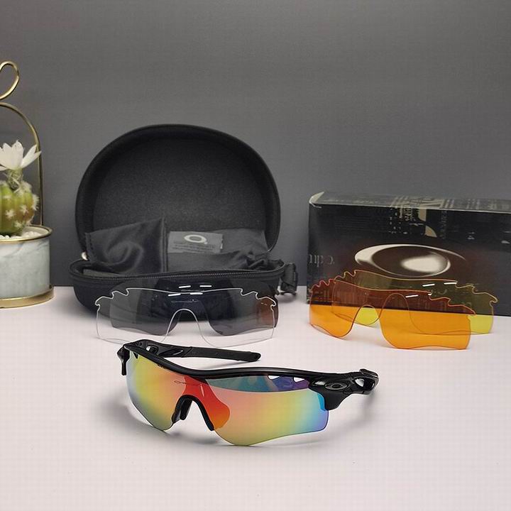 Oakley-021
