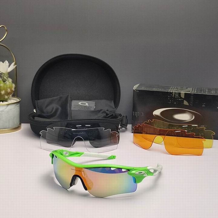 Oakley-024