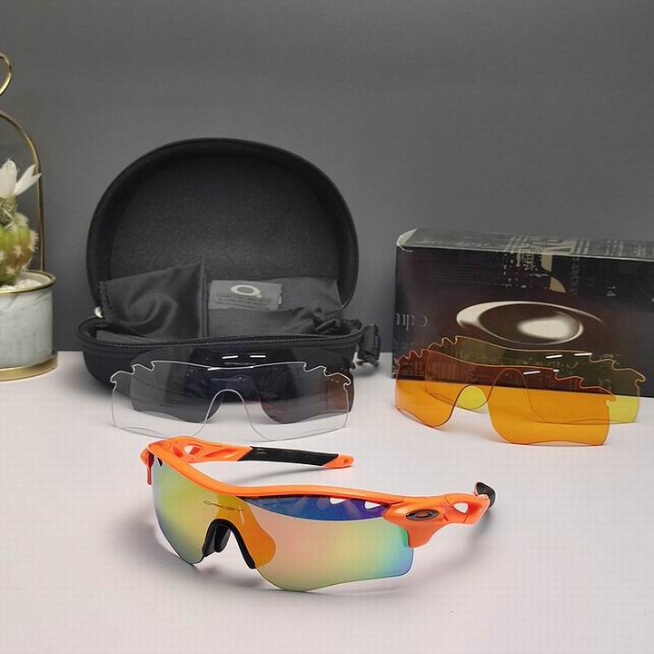Oakley-026