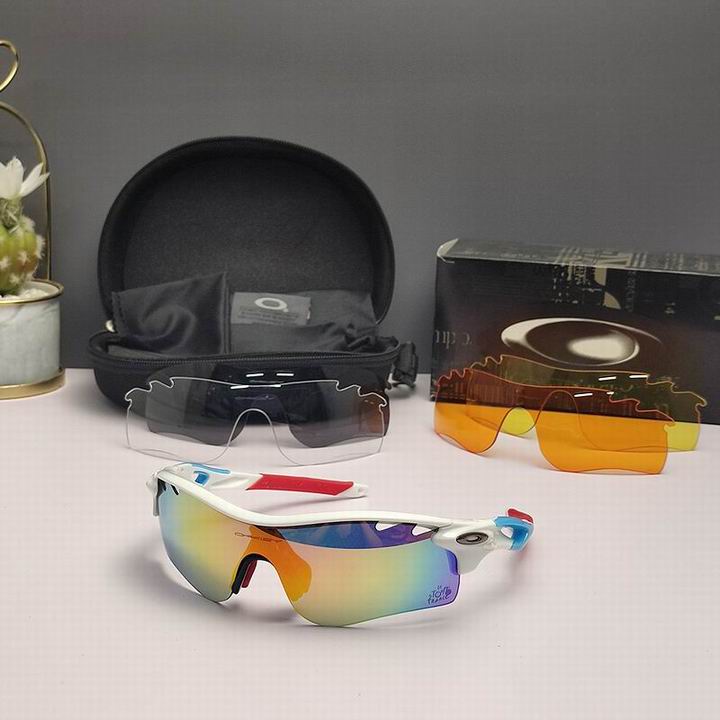 Oakley-027