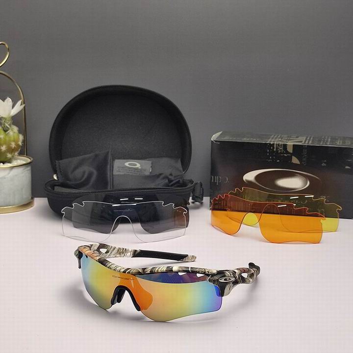 Oakley-028