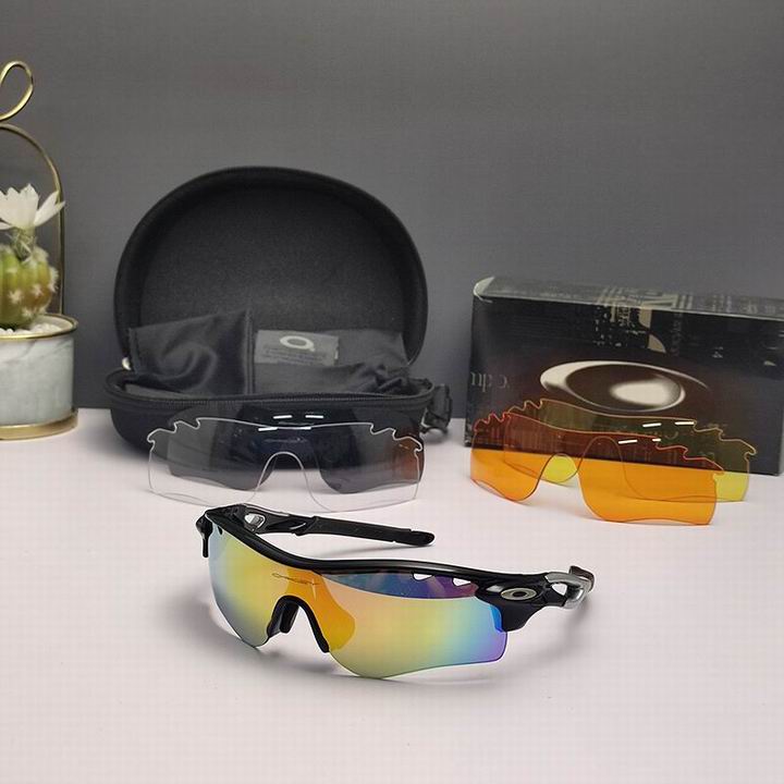 Oakley-029