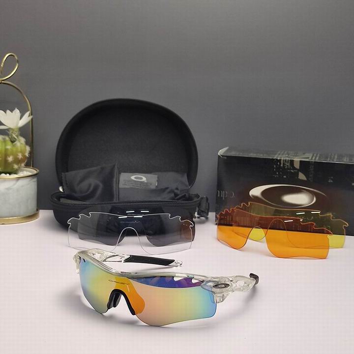 Oakley-030
