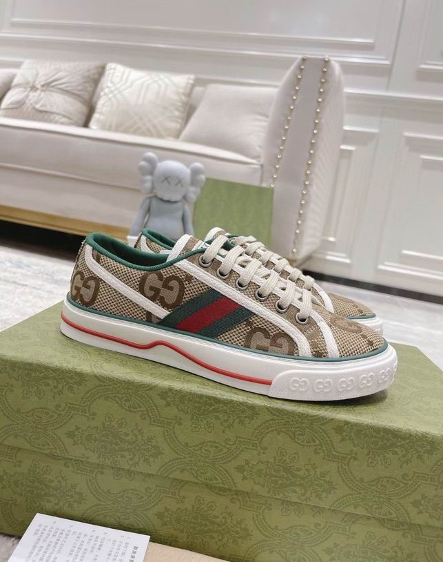 Gucci-121