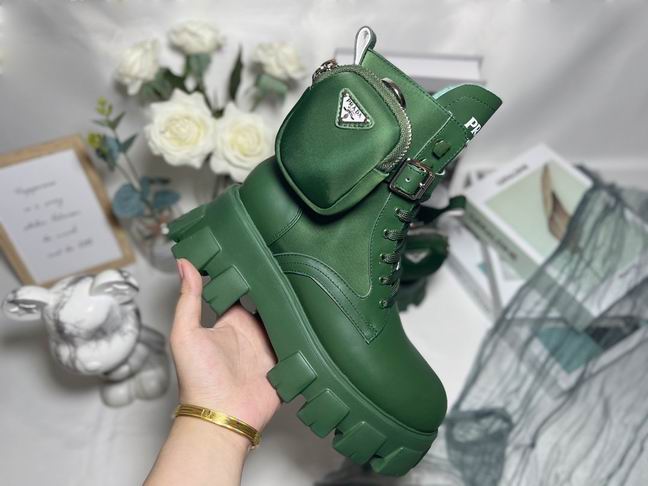 W-Prada-060