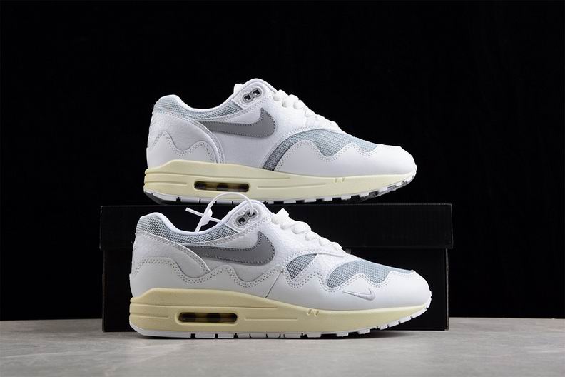 Nike Air Max 1-033