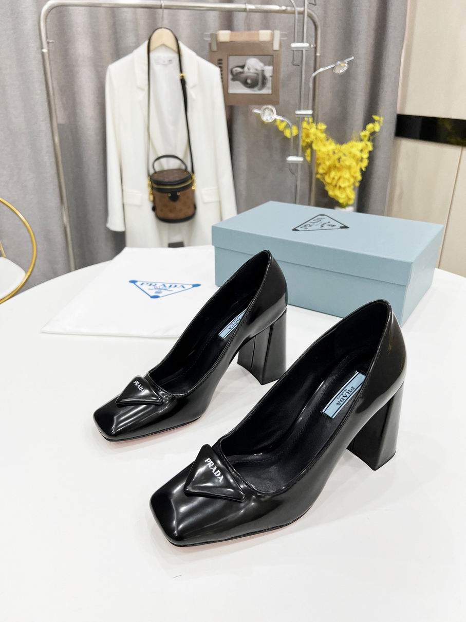 W-Prada-062