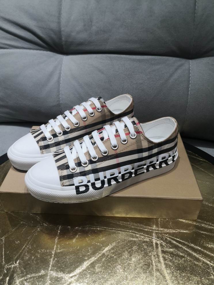 W-Burberry-067